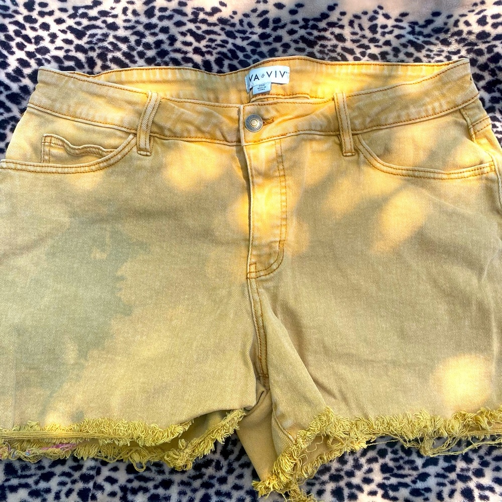 Ava Viv 14w yellow/golden mustard Jean shorts